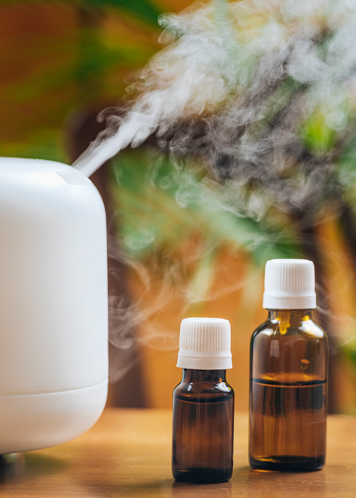 home-essential-oil-diffusers-and-essential-oils